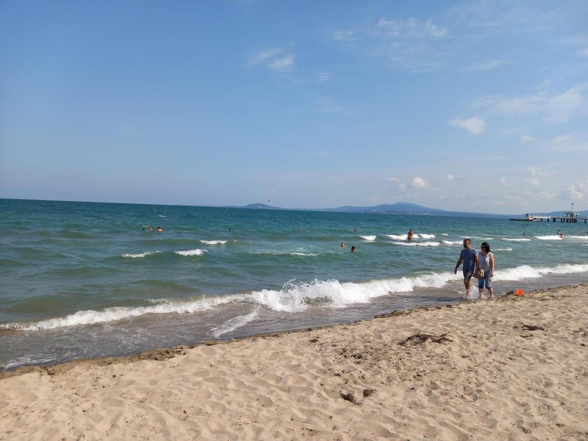 Sea Central Apartment Burgas Exteriör bild