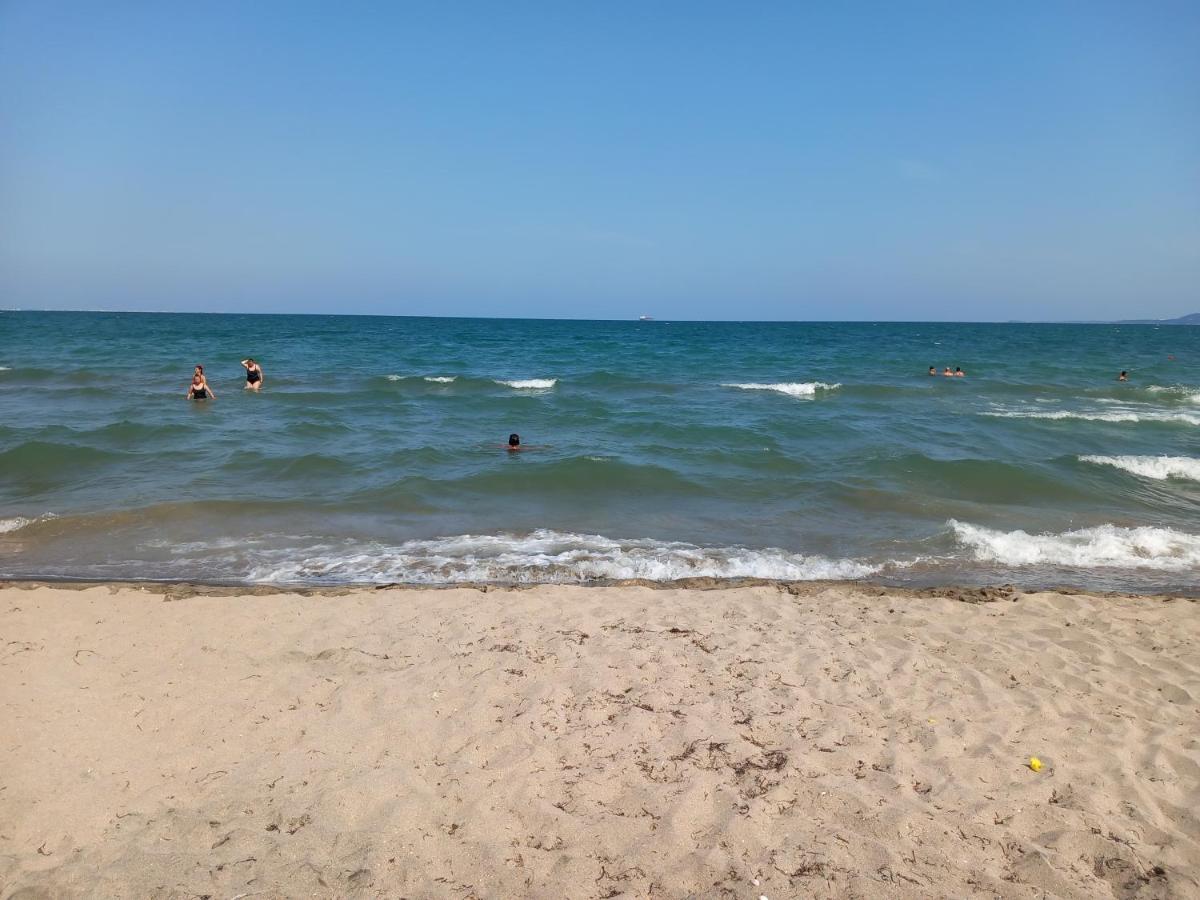 Sea Central Apartment Burgas Exteriör bild